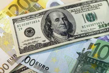 Ενισχύεται το δολάριο εν μέσω προσδοκιών αύξησης των επιτοκίων της Fed