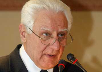 Έντονη αντίδραση δικαστικών για την παρουσία Ζήση στον εορτασμό του Αγ.Διονυσίου