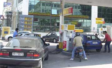 Και πάλι πάνω από το ένα ευρώ «εκτοξεύθηκε» η τιμή της αμόλυβδης