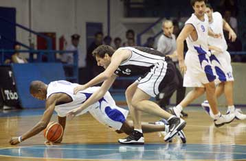 ΠΑΟΚ και Αρης νικητές στην πρώτη ημέρα στα «Μαυροσκούφεια»