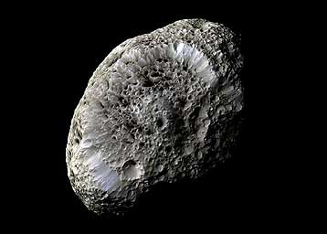 Σφουγγάρι στο διάστημα θυμίζει ο δορυφόρος του Κρόνου Υπερίωνας