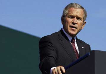 Το ενδιαφέρον του για Κύπρο και ονομασία της ΠΓΔΜ εξέφρασε ο Τζορτζ Μπους