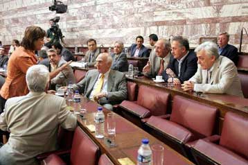 Ο προϋπολογισμός του 2006 δεν πρόκειται να υλοποιηθεί, υπογραμμίζει το ΠΑΣΟΚ