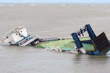 Σφοδρές βροχοπτώσεις στις ακτές του Μεξικού έφερε ο κυκλώνας Σταν