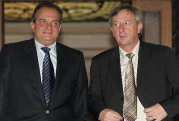 Το μέλλον και οι δημοσιονομικές προοπτικές της Ευρώπης στις επαφές Καραμανλή-Γιούνκερ