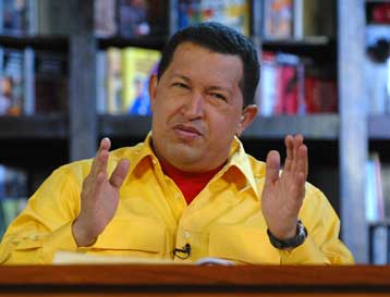 Πόλεμο και στο αμερικανικό δολάριο κηρύσσει ο πρόεδρος της Βενεζουέλας