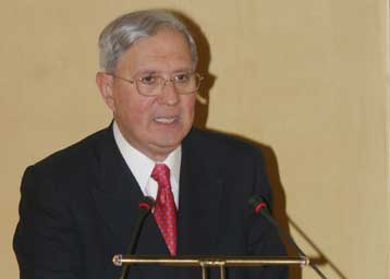 Στην Αθήνα συνεδριάζει την Πέμπτη το ΔΣ της Eυρωπαϊκής Kεντρικής Tράπεζας