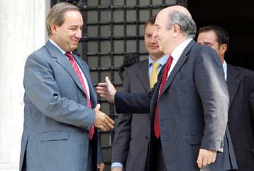 Με τον πρωθυπουργό Κ.Καραμανλή συναντήθηκε ο Χ.Αλμούνια