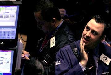 Συνεχίζεται η πτώση στη Γουόλ Στριτ και τα χρηματιστήρια της Ευρώπης