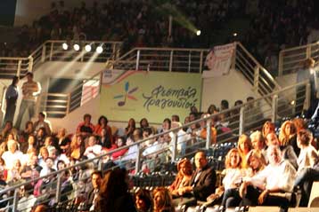 Το τραγούδι «Ξένο Ρούχο» κέρδισε το α βραβείο του Φεστιβάλ Τραγουδιού Θεσσαλονίκης