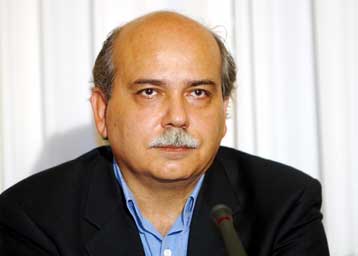 Εξηγήσεις για τα «συμφέροντα» στον οικονομικό τομέα ζητά από την κυβέρνηση ο ΣΥΝ