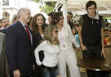 Για «κοινωνική αναλγησία» κατηγορεί την κυβέρνηση ο Γιώργος Παπανδρέου