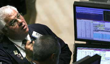 Χαμόγελα στη Γουόλ Στριτ, απογοήτευση στα ευρωπαϊκά χρηματιστήρια την Παρασκευή