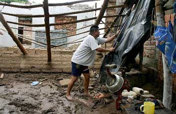 Πάνω από 2.000 νεκροί σε Κεντρική Αμερική και Μεξικό εξαιτίας του κυκλώνα Σταν