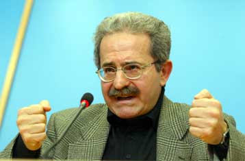 Ο Γ.Παπανδρέου θα προχωρήσει στη «δεύτερη πράξη» για το ΠΑΣΟΚ, λέει ο Μ.Ανδρουλάκης