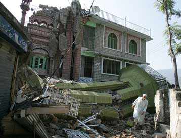 «Χαμένη μια ολόκληρη γενιά» στις σεισμόπληκτες περιοχές του Πακιστάν