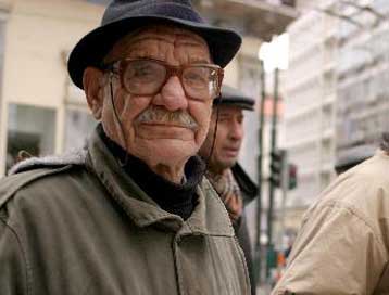 Επαναχορήγηση σύνταξης λόγω θανάτου στον/στη σύζυγο