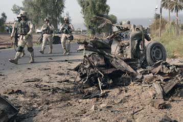 Στους 39 οι νεκροί από δύο εκρήξεις παγιδευμένων αυτοκινήτων στο Ιράκ