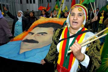 Έξι μήνες φυλάκιση σε Κούρδο που έκανε πολιτική ομιλία στα κουρδικά