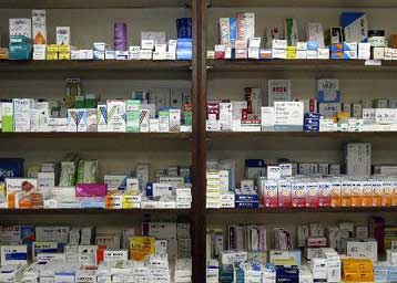 Oυρές στα φαρμακεία προκάλεσε η γρίπη των πτηνών