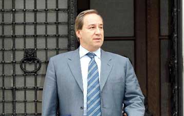 Αισιοδοξία Αλογοσκούφη για την οικονομία εν μέσω δυσοίωνων προβλέψεων