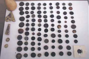 Αρχαία νομίσματα βρέθηκαν στην κατοχή εμπόρου από την Πάτρα
