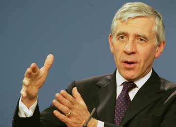 Στο δρόμο της δημοκρατίας το Ιράκ, εκτιμά ο Τζακ Στρο