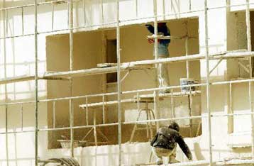 Ακριβότερες αλλά ταχύτερες οι οικοδομικές άδειες με νέο νόμο του ΥΠΕΧΩΔΕ