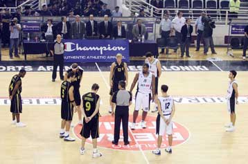 Ένταση και στο ντέρμπι της Θεσσαλονίκης στο μπάσκετ, συνελήφθησαν 22 άτομα