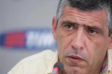 Η ΑΕΚ με τη βοήθεια του κόσμου μπορεί να βγει στο Champions League, πιστεύει ο Σάντος