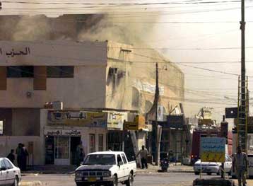 Με επίθεση κατά σουνιτικού κόμματος «οδεύει» το Ιράκ στο δημοψήφισμα για το Σύνταγμα