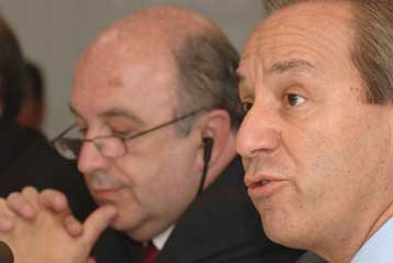 «Σωσίβιο» για την τιτλοποίηση οφειλών αναζητά η κυβέρνηση