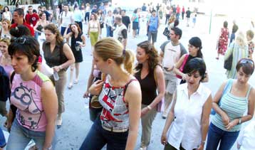 Ευκαιρίες απασχόλησης σε 10.000 ανέργους προσφέρει πρόγραμμα του ΟΑΕΔ