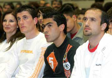 Εκτός αποστολής άφησε ο Σόλιντ τους Καστίγιο και Μαυρογενίδη