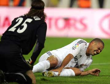 Η Λα Κορούνια «έκλεψε» τη νίκη της Μπαρτσελόνα-Πρώτη η Ρεάλ, τραυματίστηκε ο Ρονάλντο