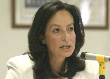 «Απογραφή» και από το ΠΑΣΟΚ προαναγγέλλει η Άννα Διαμαντοπούλου