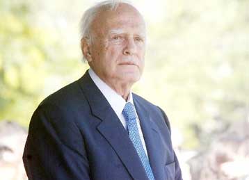 Την Κύπρο επισκέπτεται ο Πρόεδρος της Δημοκρατίας Κάρολος Παπούλιας