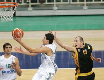 Προβάδισμα πρόκρισης για Παναθηναϊκό και Μαρούσι