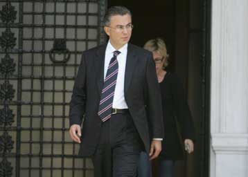 Απορρίπτει την πρόταση Μεϊμαράκη για τις μετρήσεις τηλεθέασης ο υπουργός Επικρατείας