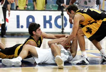 Αμφίρροπες ρεβάνς σε Μαρούσι, Γαλάτσι οδηγούν στον τελικό του Κυπέλλου μπάσκετ