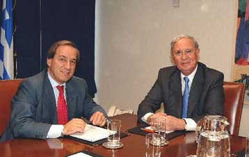 Πλήρης κάλυψη από την κυβέρνηση στον Ν.Γκαργκάνα για το θέμα των αποδοχών του