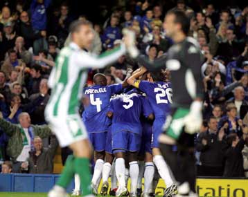 Χέρι-χέρι συνεχίζουν Λίβερπουλ και Τσέλσι που επικράτησαν των Αντερλεχτ, Μπέτις