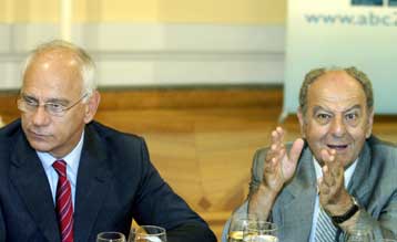 Αλλαγές στο οργανόγραμμα του υπουργείου Αμυνας με στόχο την «κατάργηση» Γ.Ζορμπά