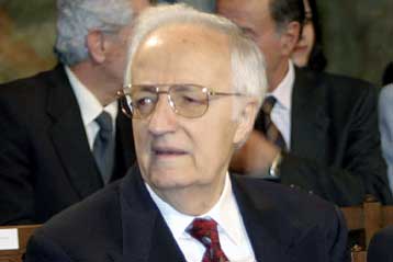 Αντιδράσεις προκάλεσαν απόψεις του Χρ.Σαρτζετάκη για τα γεγονότα του Εμφυλίου