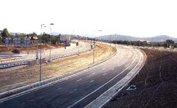 Επέκταση της Αττικής Οδού προς Ραφήνα και σύνδεση με Λαύριο προτείνει η εταιρεία