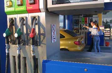 H αύξηση των τιμών των καυσίμων οφείλεται στην κερδοσκοπία, λέει το ΙΝΚΑ