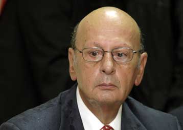 Ισότητα μεταξύ Δημοσίου και ιδιωτών στους τόκους υπερημερίας ζητά ο Δ.Λινός