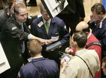 Απώλειες στη Γουόλ Στριτ, μεικτή εικόνα στα ευρωπαϊκά χρηματιστήρια την Πέμπτη