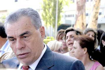 Σύλληψη 60χρονης που αποπειράθηκε να δωροδοκήσει συνεργάτη του Γ.Γιακουμάτου