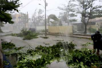 Τη χερσόνησο του Γιουκατάν σαρώνει το Σάββατο ο κυκλώνας Βίλμα